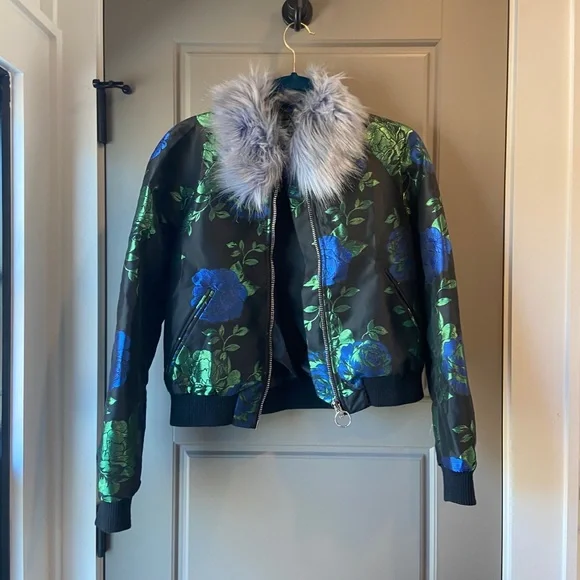 Floral Faux Fur Collar Jacket - Picture 6 of 8